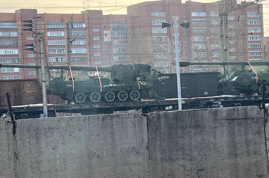 M-1989 Koksan self-propelled artillery units transferred to Russian forces by North Korea.