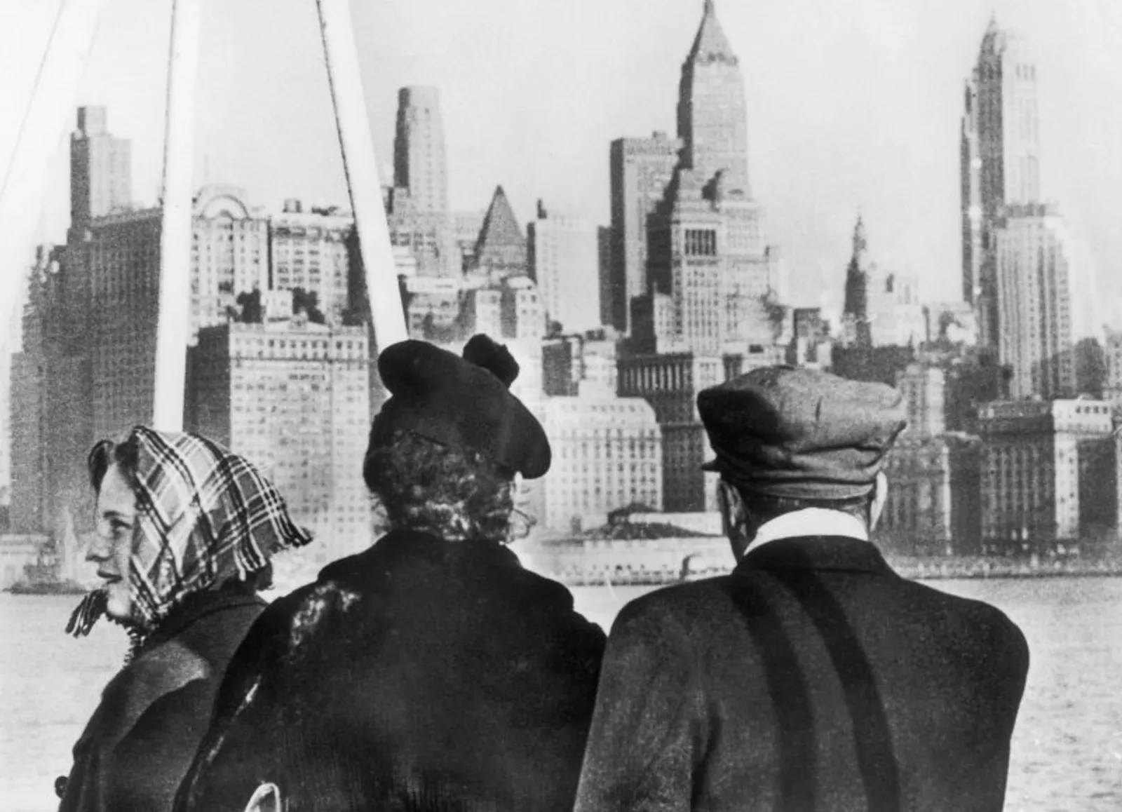 “Hostile Foreigners.” How anti-fascist immigrants from Hitler's Germany were (not) welcomed