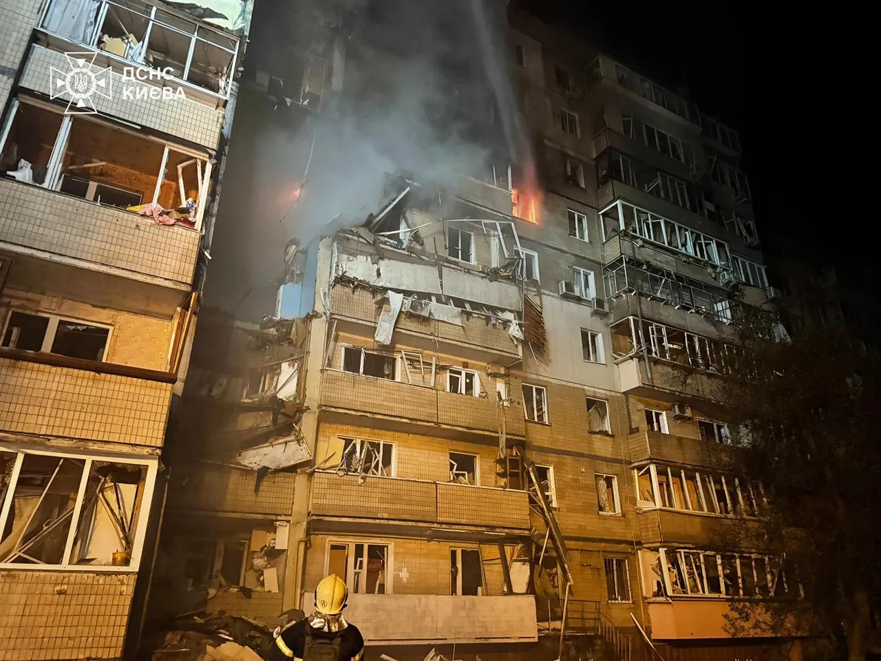 Russia launches over 800 drones at Ukraine in record attack, hits government building in Kyiv for the first time