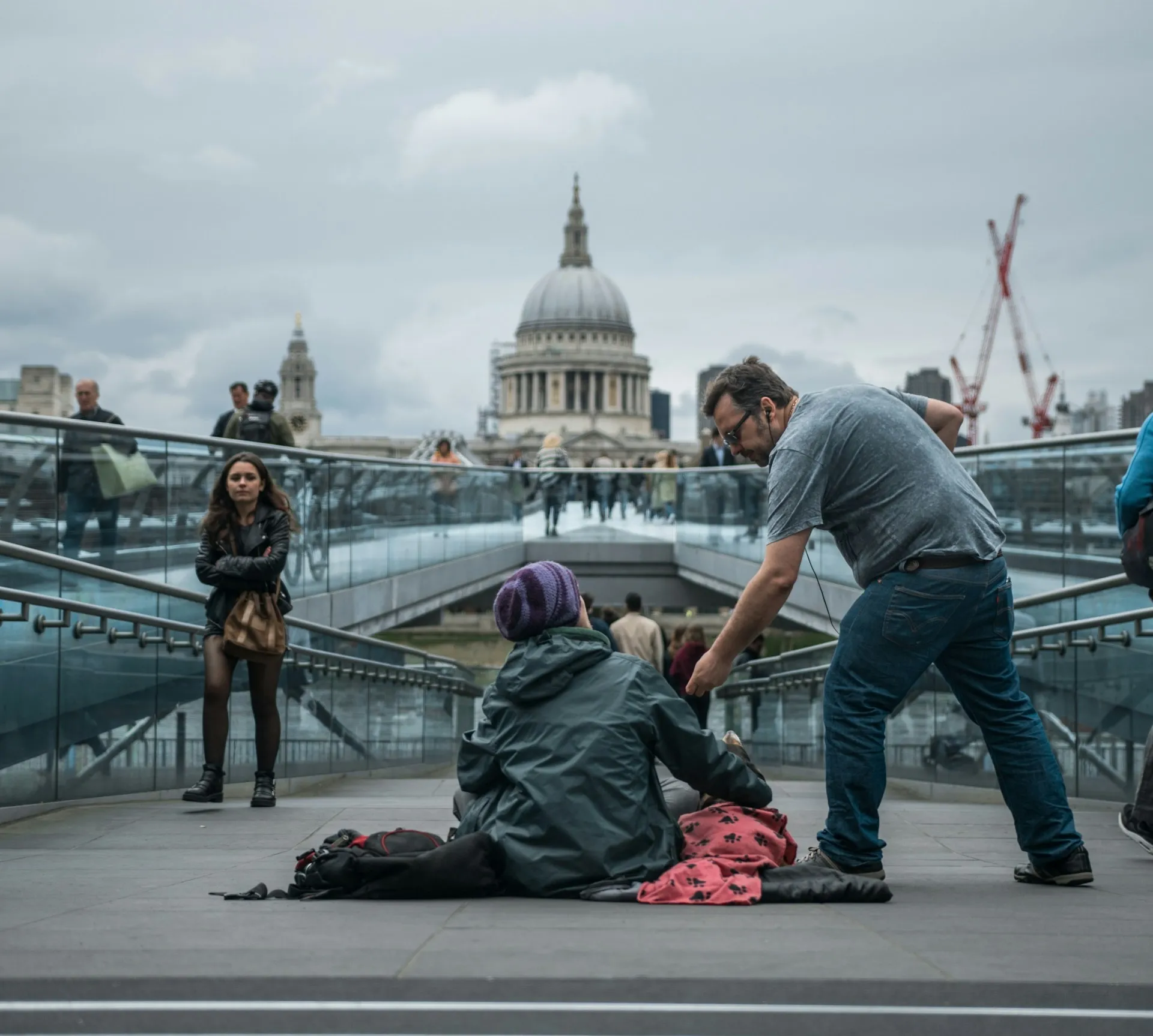 Divergent trends: Why a growing economy can still leave many people poorer