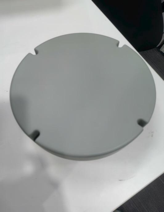 Image of a GI004 7-channel antenna housing sent by Zheng